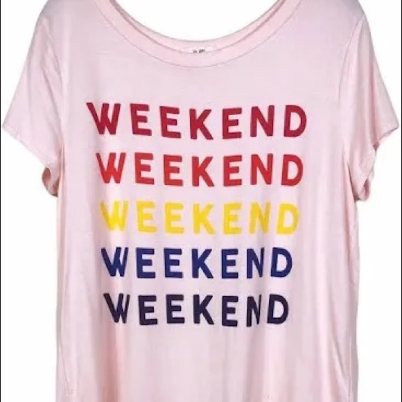 Weekend Colorful Rainbow Tee💫 LIKE NEW!!!! 💫 Perfect for weekend getaway - Picture 7 of 7